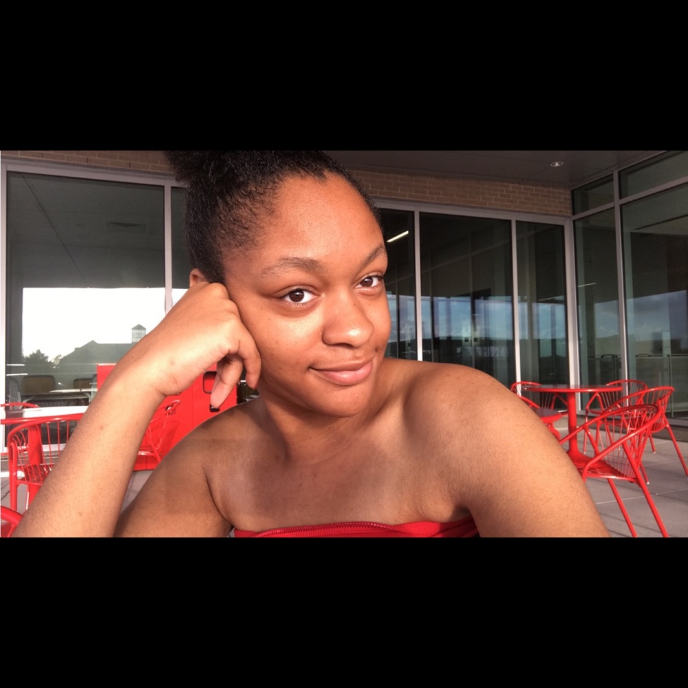 Meet your Posher: Ayila